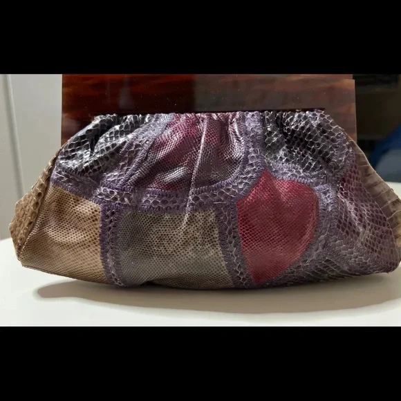 Vintage (80s) Varon Snakeskin & Leather Clutch Purse With Tortoise Lucite Frame - Picture 2 of 5